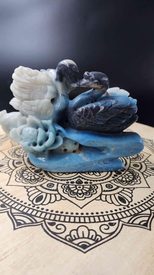 Troilite Crystal Swans - Image 2