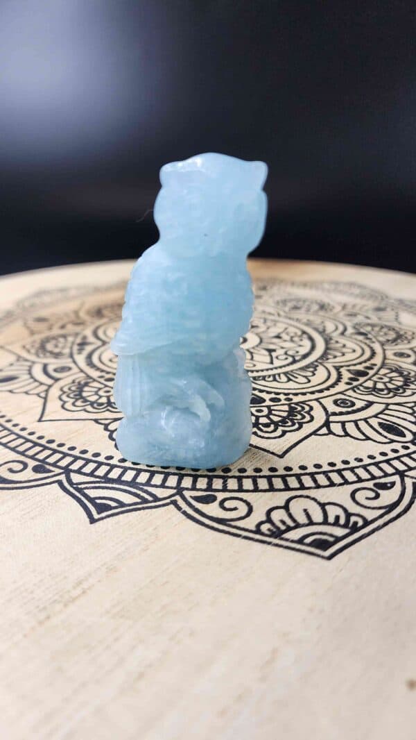 Hand carved Aquamarine Crystal Owl - Image 2