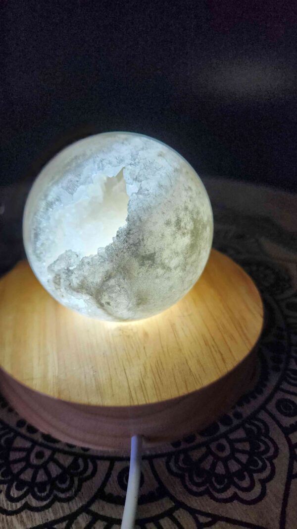 Druzy Quartz Crystal Sphere Lamp